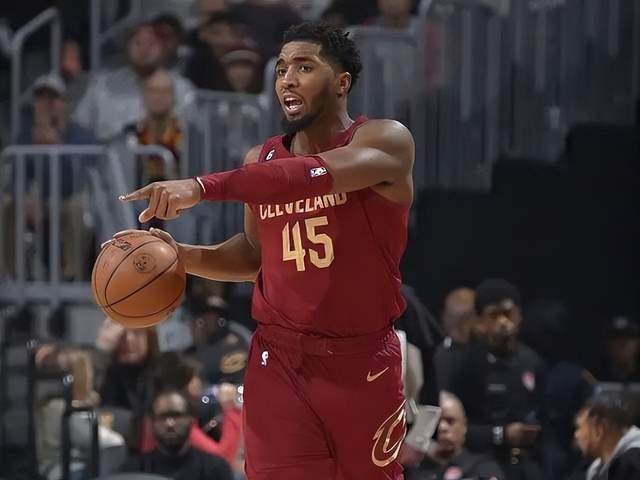 pg电子河南站-米切尔渴望成功！融入骑士自信取得新突破