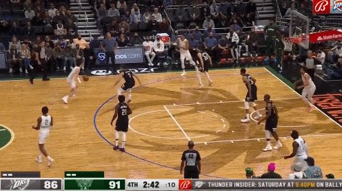 1643111467046002028.gif 1.gif